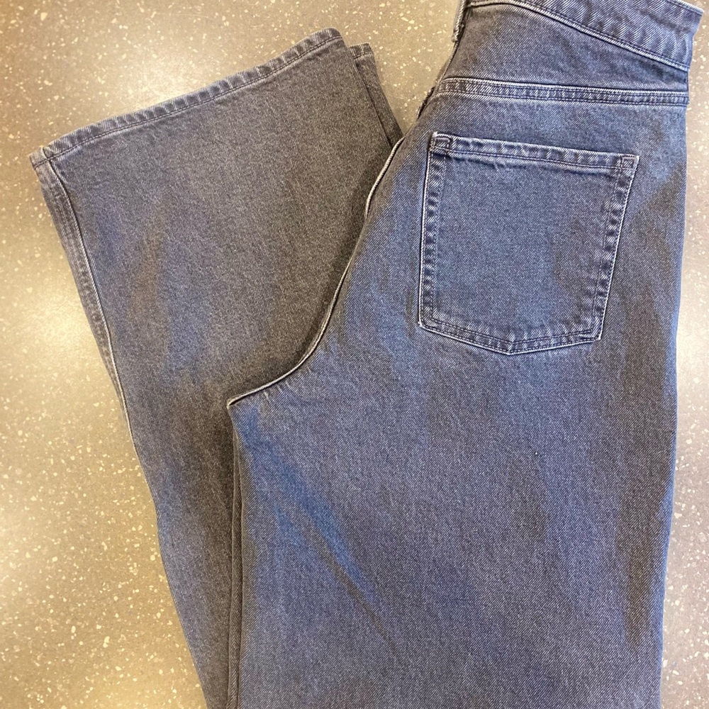 Old Navy Extra High-Rise Sky-Hi Wide Leg Jeans Size 10 Color: Black Wash